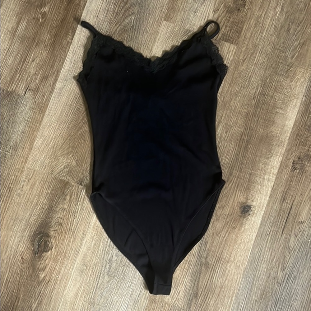 NWOT Small Forever 21 Ribbed Black Lace Trim Bodysuit
